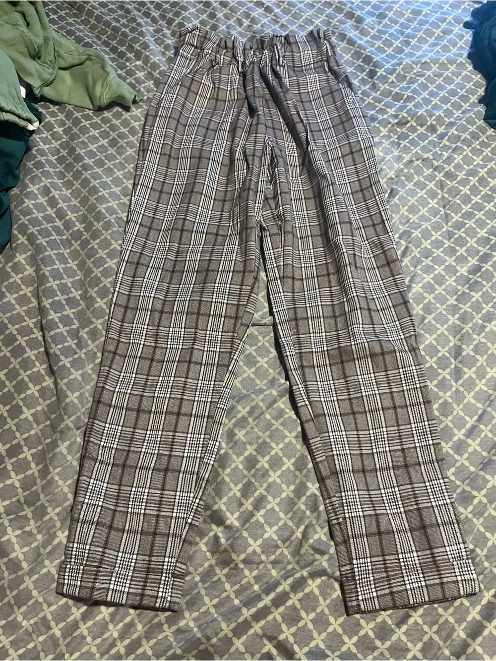 Plaid Elastic-Waist Pants —/Brown